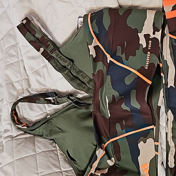 Adidas Ivy Park Camouflage Sports Set - Picture 6 of 6